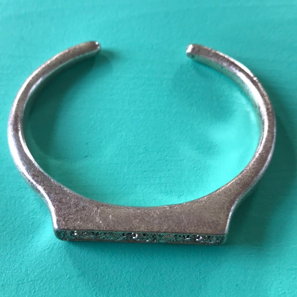 Lucky Brand bracelet cuff with rose design - Picture 4 of 7